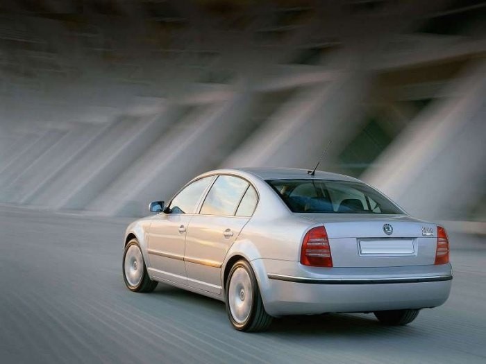 Car Bags Skoda Superb 03- sedan/hatchback